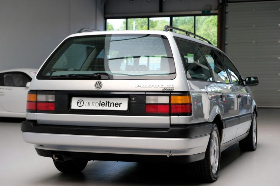  Volkswagen Passat VR6 Variant Satinsilber Metallic (B3) 1992 года  (фото 9 из 51)